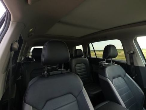 Used 2023 Volkswagen Atlas SEL Premium AWD/4WD image 30