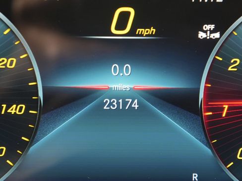 Certified 2023 Mercedes-Benz GLA 250 4MATIC image 19