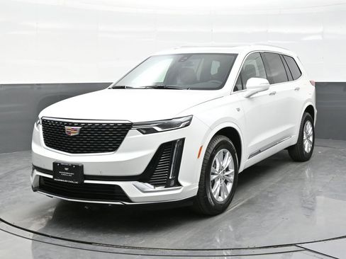 New 2025 Cadillac XT6 Luxury w/ LPO, Floor Liner Package image 2