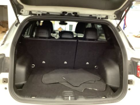 Used 2025 Jeep Compass Limited AWD/4WD image 14