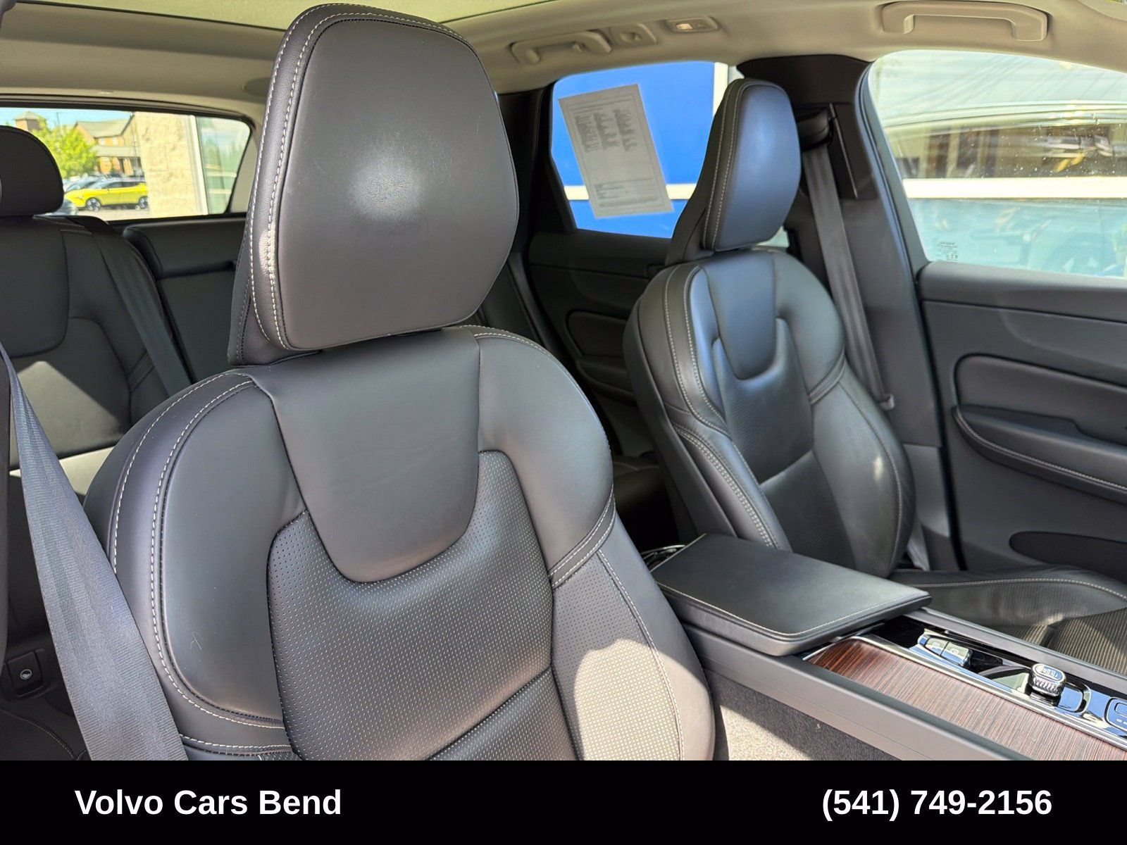 Used 2023 Volvo XC60 B5 Ultimate w/ Climate Package AWD/4WD image 26