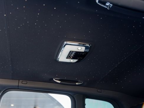 Used 2024 Rolls-Royce Cullinan Black Badge image 29