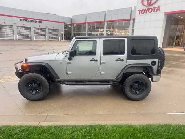 Used 2013 Jeep Wrangler Unlimited Sport AWD/4WD image 7