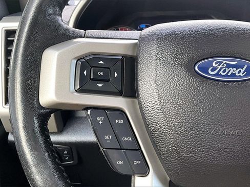 Used 2020 Ford F250 Lariat image 13