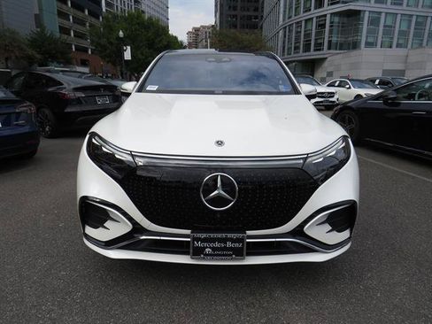 Used 2023 Mercedes-Benz EQS 580 4MATIC SUV image 6