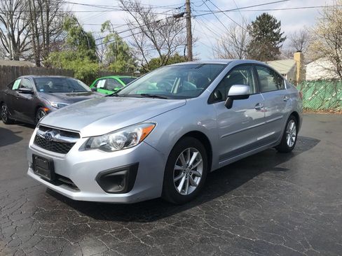 Used 2013 Subaru Impreza 2.0i Premium w/ All-Weather Pkg image 4