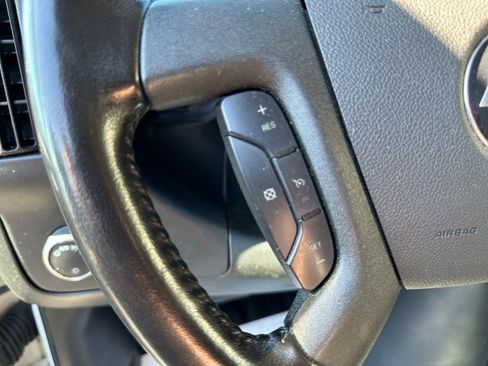 Used 2020 Chevrolet Express 3500 w/ Driver Convenience Package RWD image 23