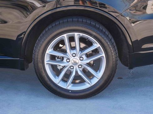 Used 2024 Dodge Durango GT RWD image 9