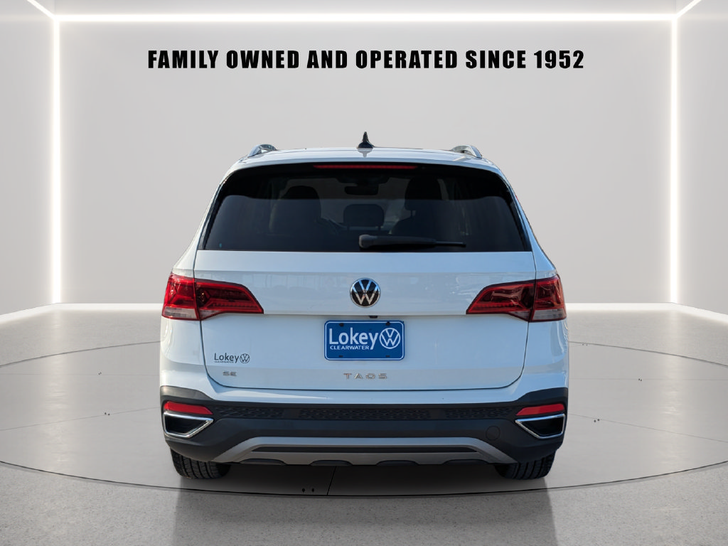 Certified 2023 Volkswagen Taos SE w/ Panoramic Sunroof Package FWD image 5