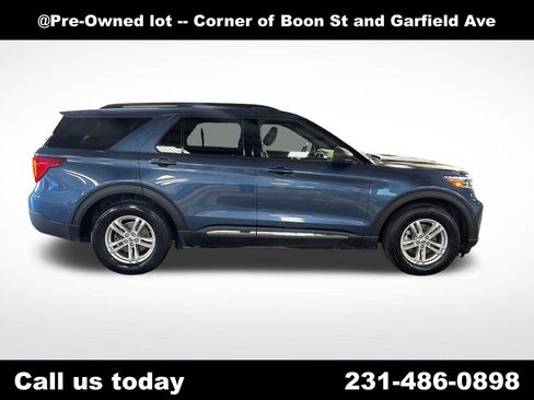 Used 2020 Ford Explorer XLT w/ Class III Trailer Tow Package AWD/4WD image 6