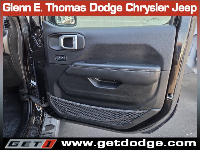 Used 2022 Jeep Wrangler Unlimited Rubicon AWD/4WD image 33