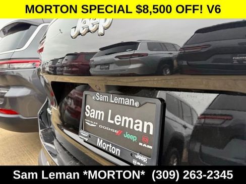New 2025 Jeep Grand Cherokee L Laredo w/ Luxury Tech Group I AWD/4WD image 10
