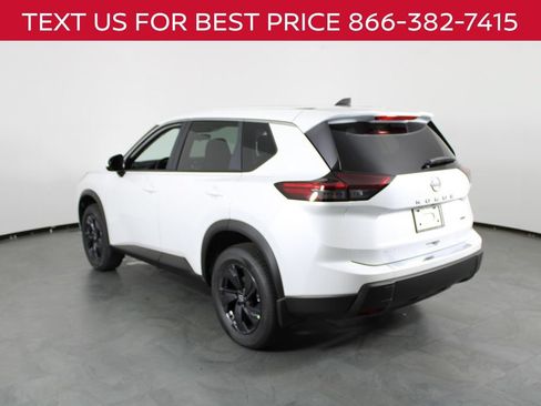 New 2026 Nissan Rogue SV w/ Cold Weather Package AWD/4WD image 4