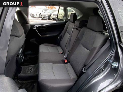 Certified 2022 Toyota RAV4 XLE image 39