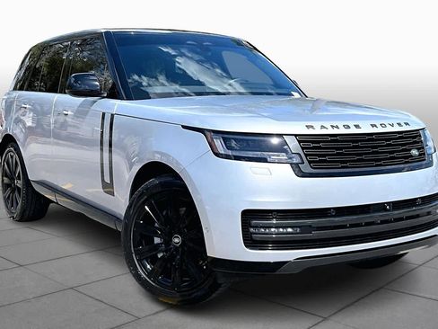 Used 2025 Land Rover Range Rover SE AWD/4WD image 4