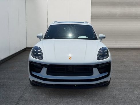 Used 2024 Porsche Macan AWD/4WD image 8
