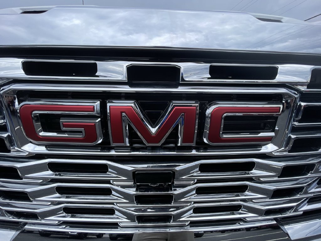 Certified 2025 GMC Sierra 2500 Denali w/ Denali Reserve Package AWD/4WD image 32
