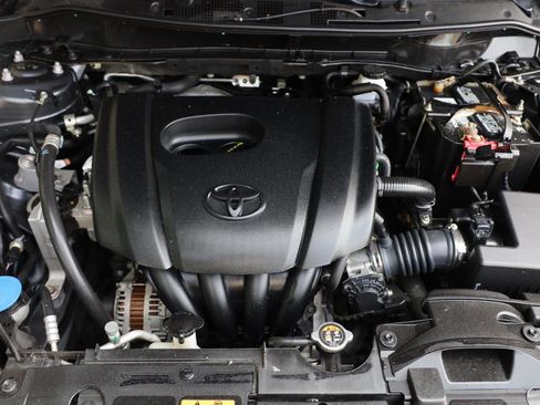 Used 2018 Toyota Yaris iA FWD image 11