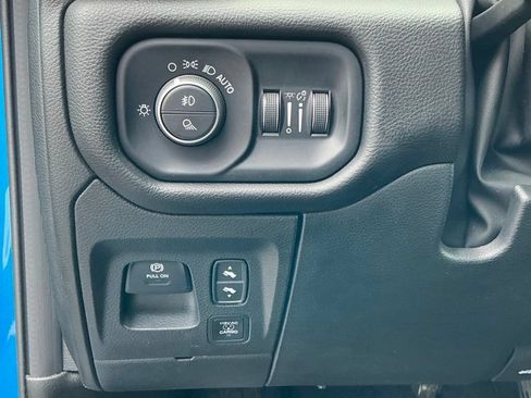 Used 2025 RAM 1500 Big Horn RWD image 24