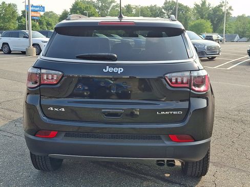 Used 2022 Jeep Compass Limited AWD/4WD image 5