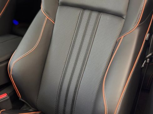 Used 2025 Aston Martin DBX 707 image 34