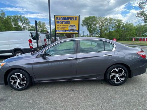 Used 2017 Honda Accord LX image 2