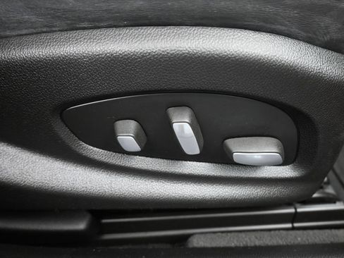 Used 2013 Cadillac XTS Platinum FWD image 48