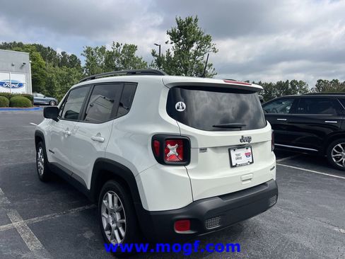 Used 2021 Jeep Renegade Latitude w/ Convenience Group FWD image 2