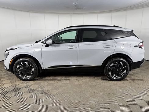 Used 2025 Kia Sportage SX AWD/4WD image 16