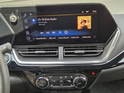 New 2026 Chevrolet Trax RS w/ Sunroof Package FWD image 12