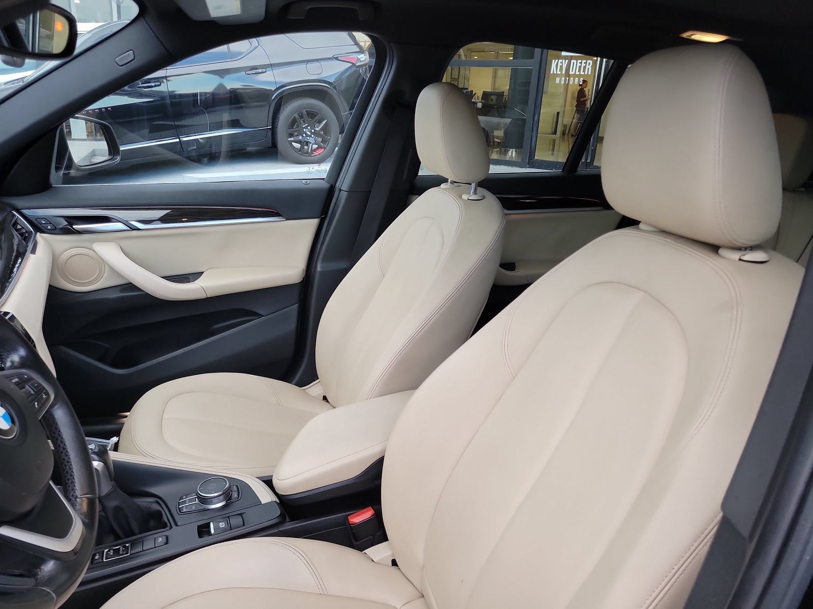 Used 2018 BMW X1 xDrive28i AWD/4WD image 11