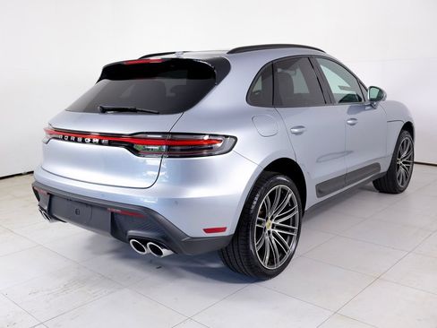 Certified 2026 Porsche Macan AWD/4WD image 17