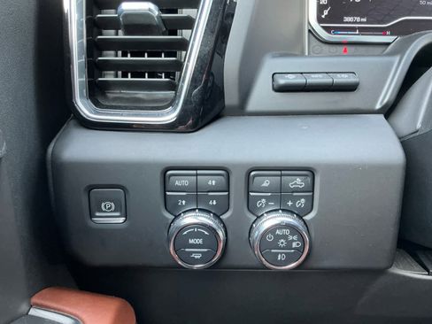 Used 2023 GMC Sierra 1500 Denali Ultimate image 17