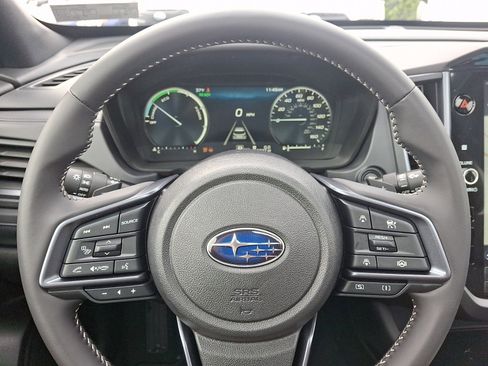 Certified 2025 Subaru Forester Limited image 19