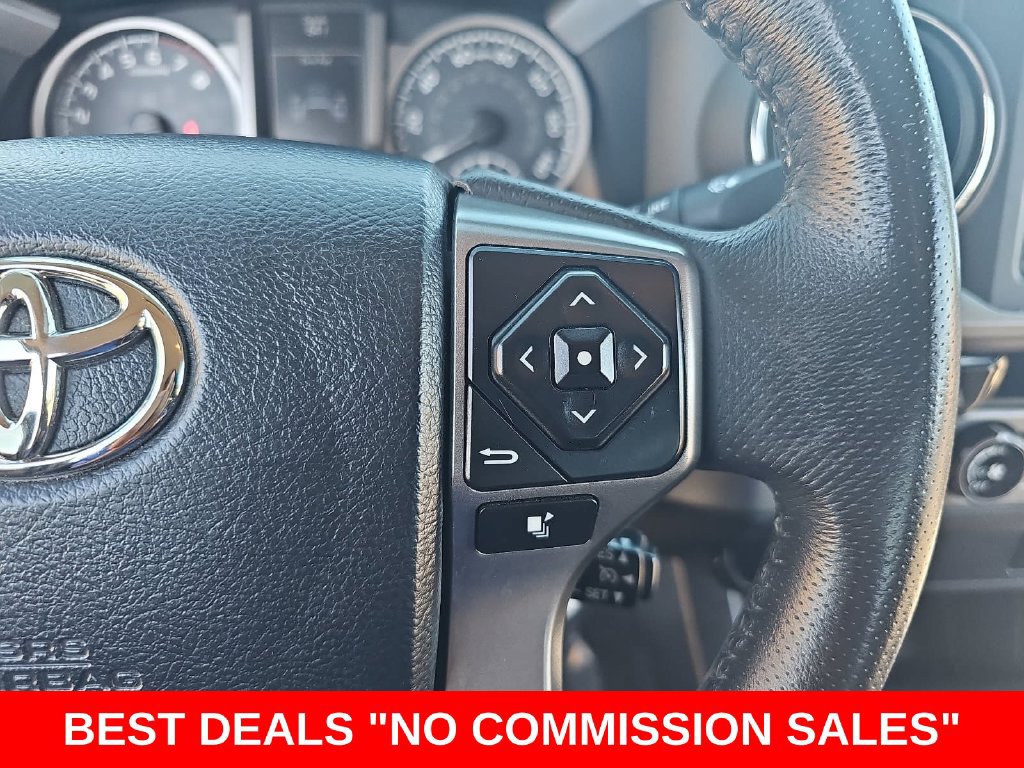 Used 2017 Toyota Tacoma SR5 w/ Tow Package RWD image 17