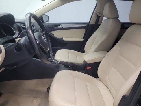 Used 2016 Volkswagen Jetta SE FWD image 17
