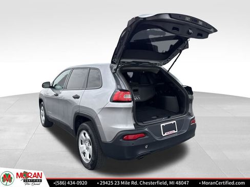 Used 2017 Jeep Cherokee Sport w/ Safety Group image 27