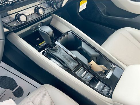 New 2025 Honda Accord EX-L image 9