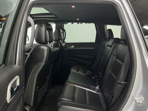 Used 2020 Jeep Grand Cherokee Limited w/ Premium Lighting Group image 30