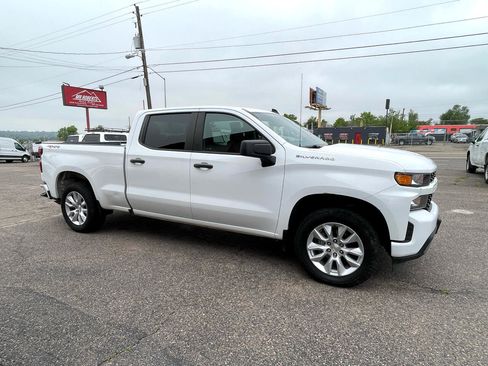 Used 2021 Chevrolet Silverado 1500 Custom image 1