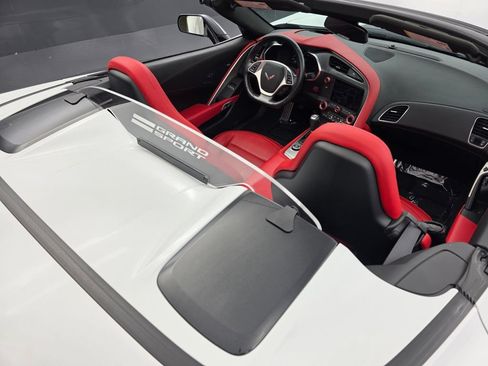 Used 2019 Chevrolet Corvette Grand Sport RWD image 14