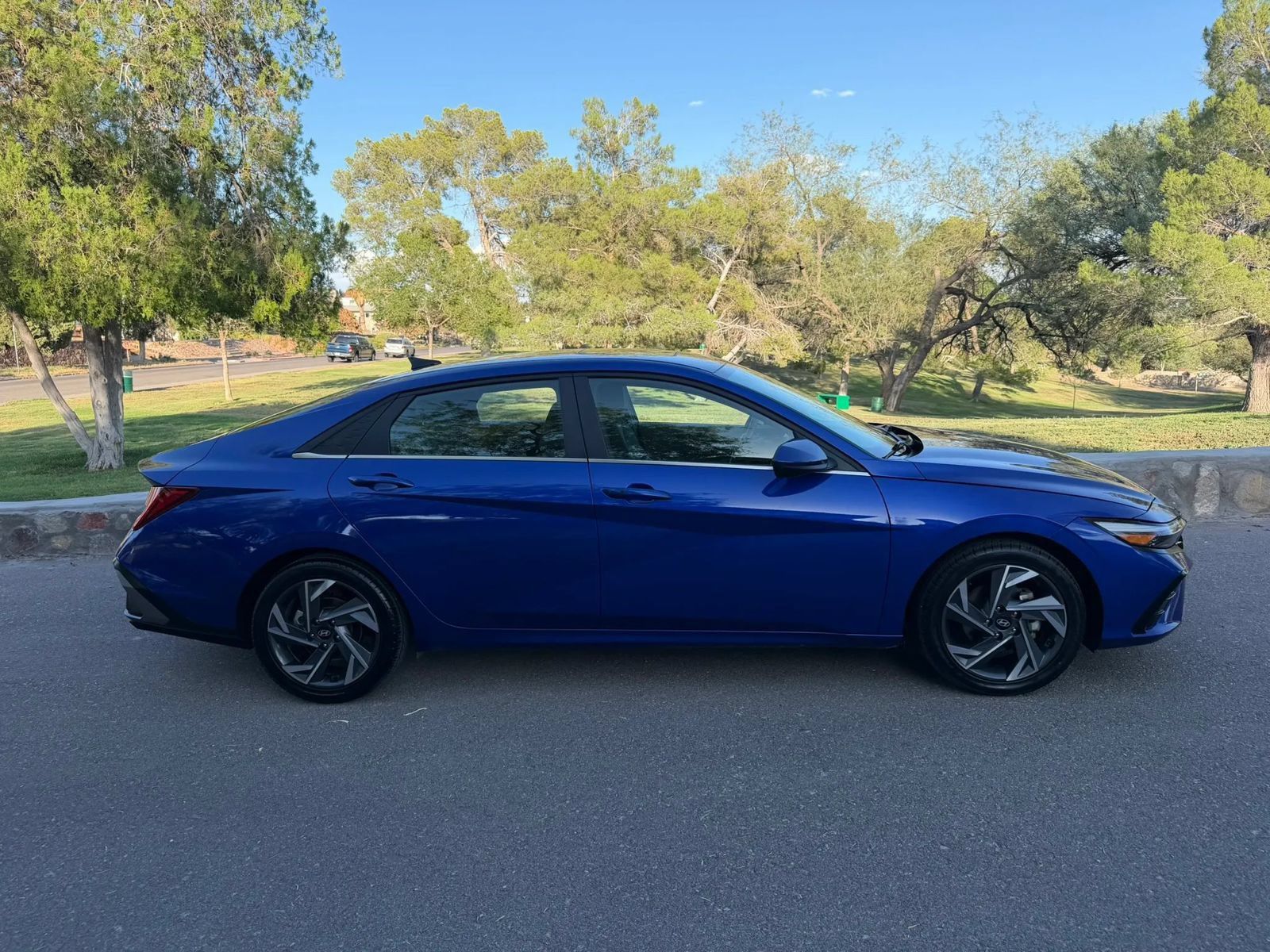 Used 2024 Hyundai Elantra SEL w/ Convenience Package FWD image 6