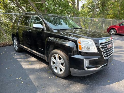 Used 2017 GMC Terrain SLT w/ Open Road Package AWD/4WD image 3