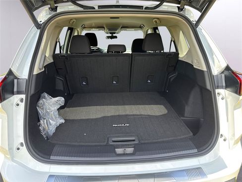 New 2026 Nissan Rogue SV FWD image 32
