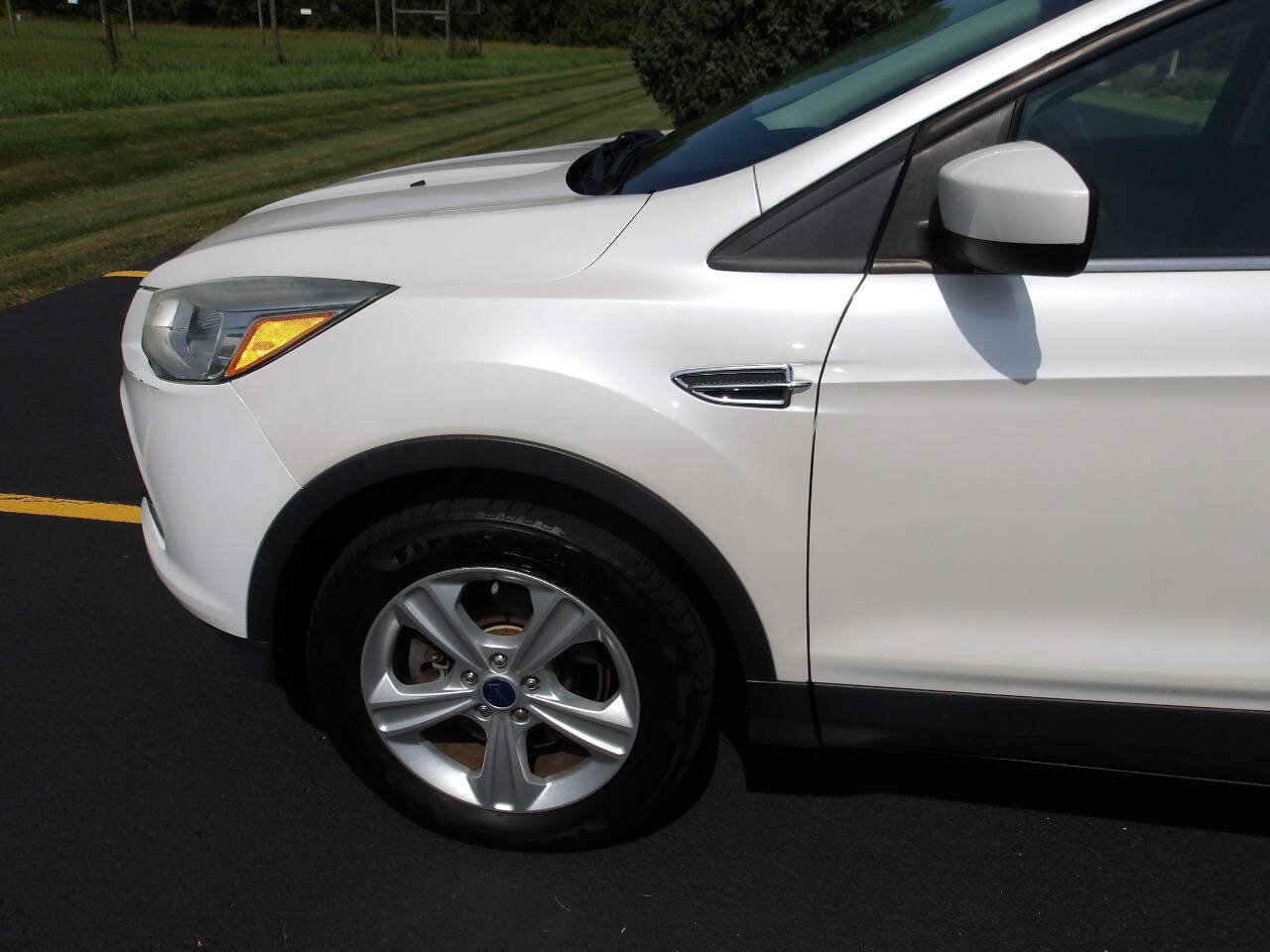 Used 2015 Ford Escape SE FWD image 30