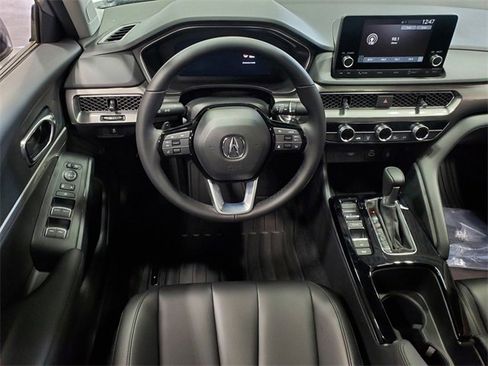 New 2025 Acura Integra image 18