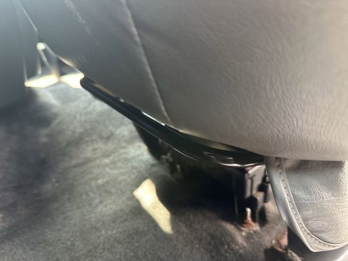 Used 2017 GMC Savana 2500 LT w/ LT Preferred Equipment Group image 12