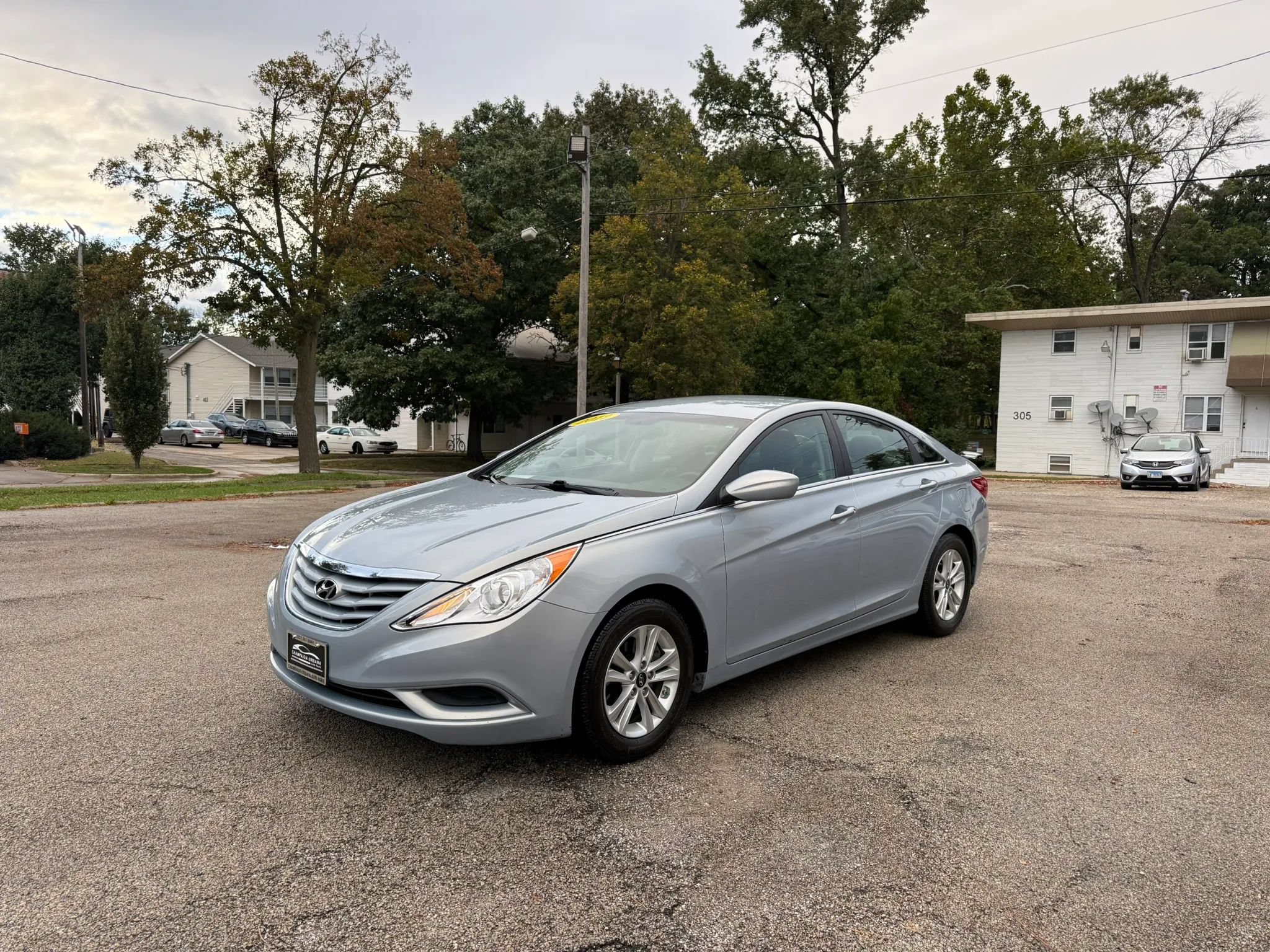 Used 2012 Hyundai Sonata GLS w/ Popular Equipment Pkg FWD image 3