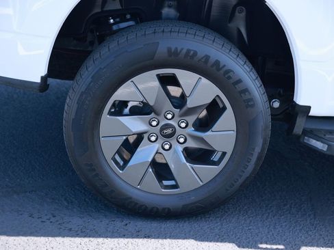 Used 2023 Ford F150 Lightning Lariat w/ Tow Technology Package AWD/4WD image 9