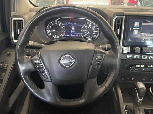 Certified 2025 Nissan Frontier SV w/ SV Convenience Package AWD/4WD image 13